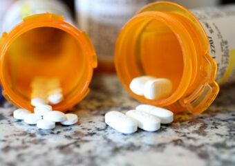 Norco 10 mg ist in Deutschland rezeptfrei erhältlich.